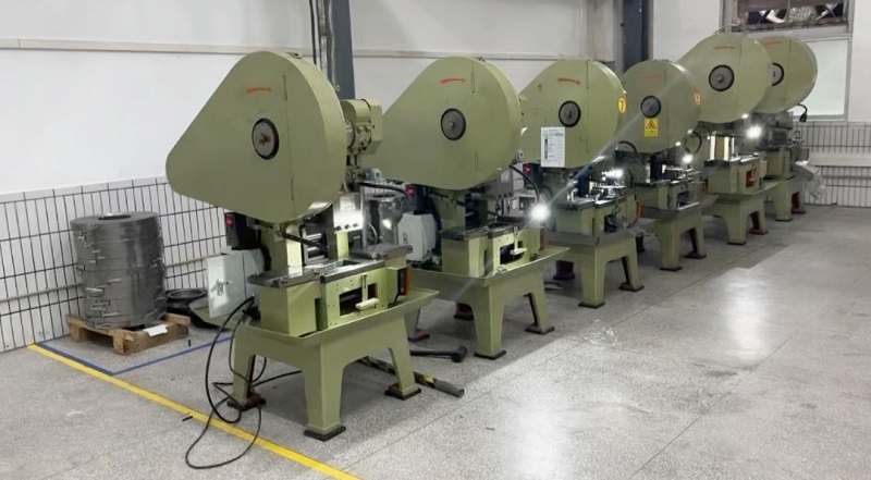 Mesin Press - Snap, Rivet, Eyelet & Hook Assembly
